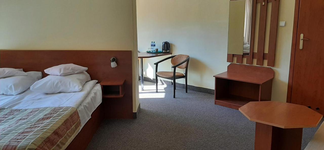 פרומבורק Hotel Kopernik מראה חיצוני תמונה
