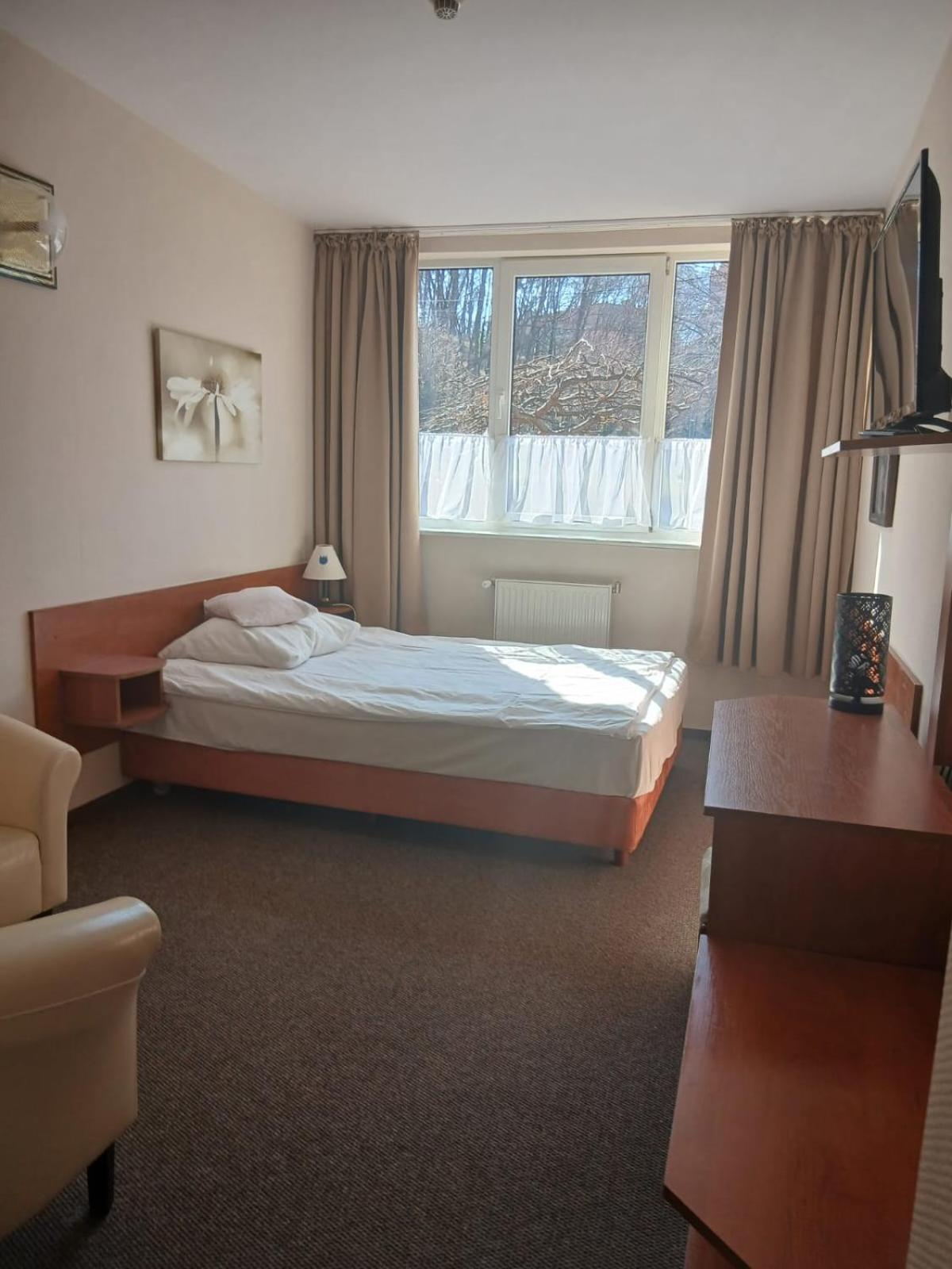 פרומבורק Hotel Kopernik מראה חיצוני תמונה