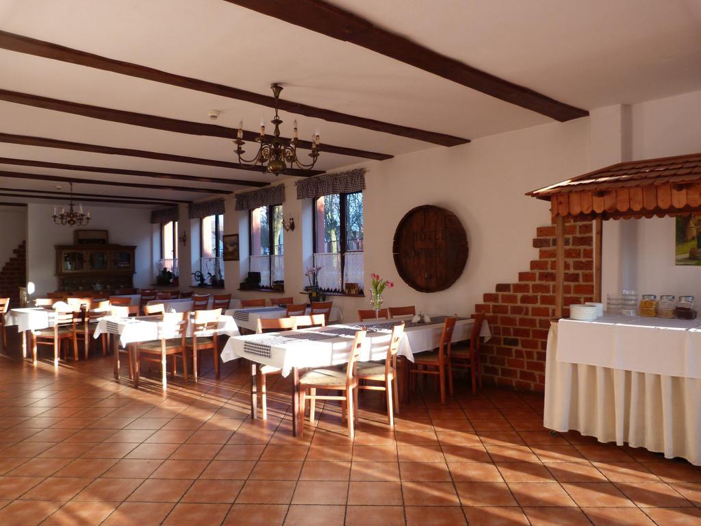 פרומבורק Hotel Kopernik מראה חיצוני תמונה