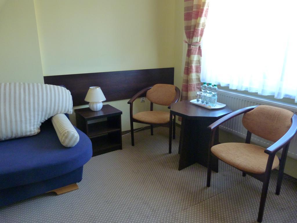 פרומבורק Hotel Kopernik מראה חיצוני תמונה